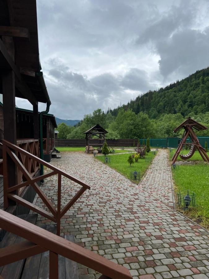Veranda Mykulychyn Bagian luar foto
